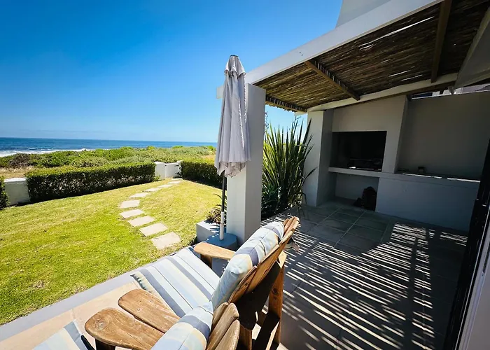 Seapearl Oceanfront Villa And Cottage