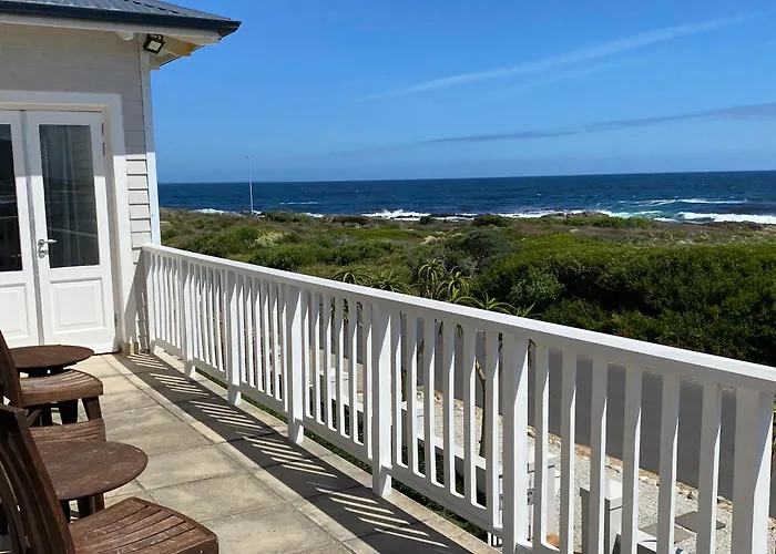Shore'S Edge Luxury Oceanfront Home